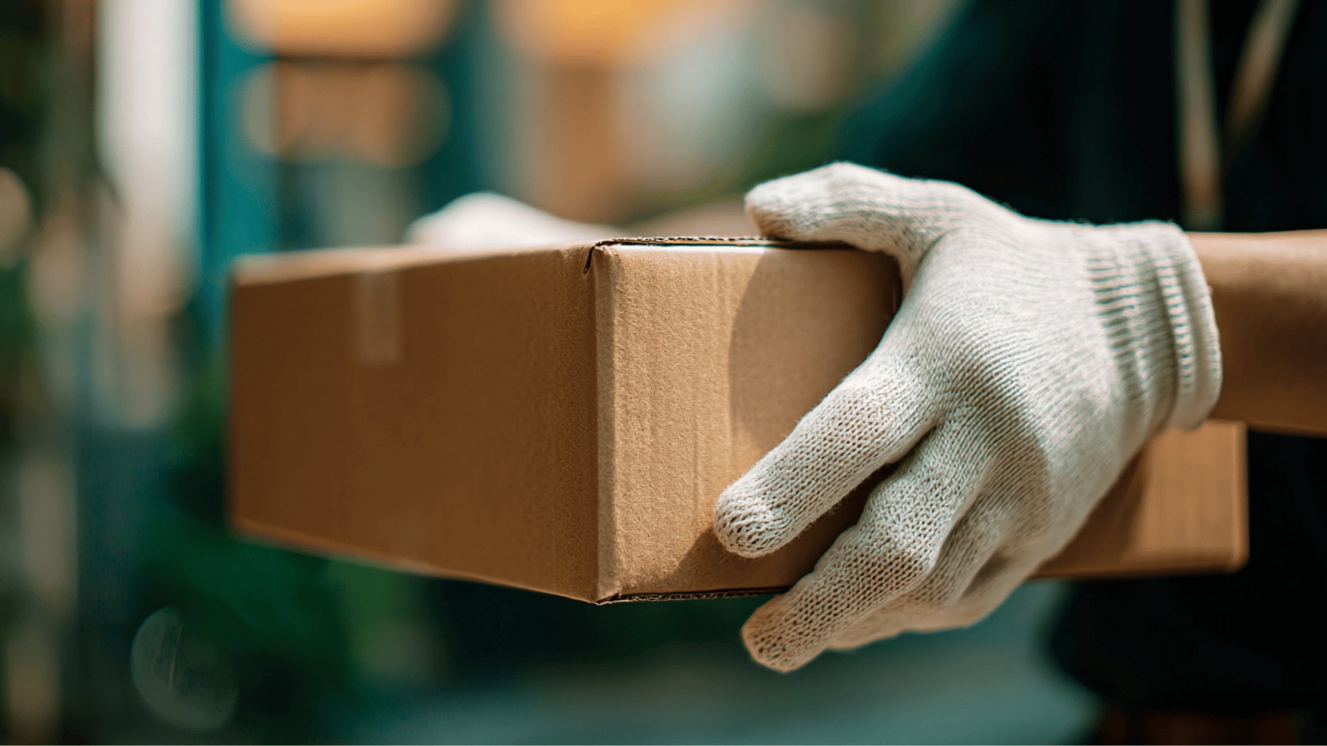 Careful handling of boxed belongings